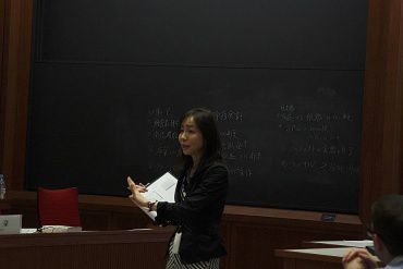 大槻 奈那 教授