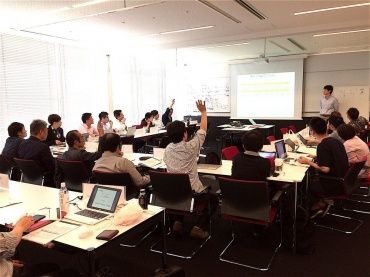 鴨志田教授の講義の様子