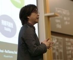 小山龍介准教授