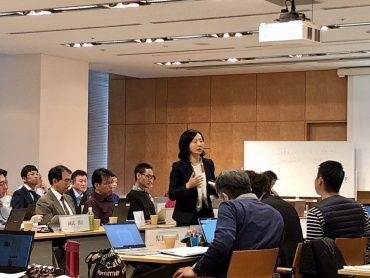 芳賀裕子准教授講義の様子