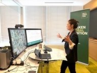 EMBAオンライン授業風景「Marketing Communication」