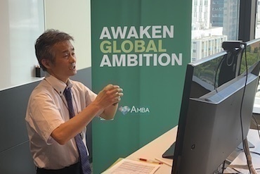 小林武先生オンライン授業風景