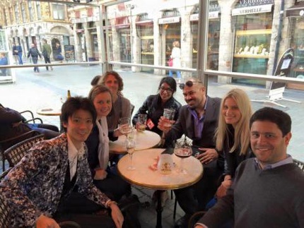 日帰りパリツアー