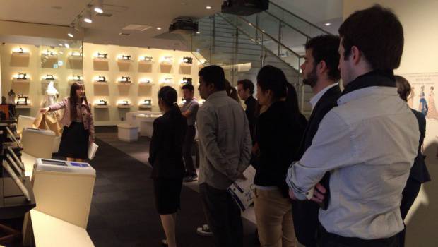 歴代のミシンを見学