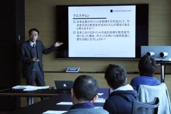 佐野哲哉教授の模擬講義の様子