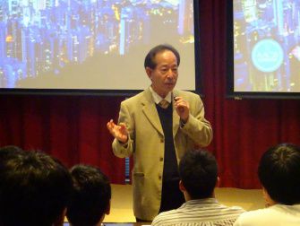 本学OB　森均先生