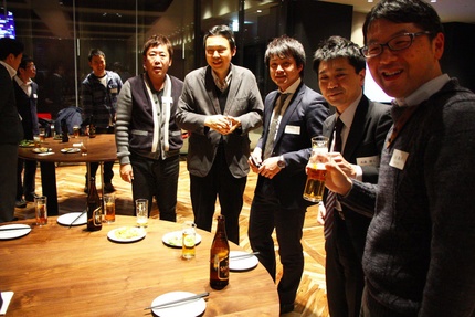 年に2回、東京・名古屋・大阪の3キャンパスから学生が一同に会して合同講義が開催されます。