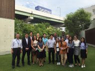 ブラザー工業本部の前でIn front of the Brother's headquaters