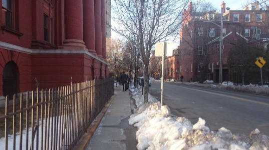 ボストンケンブリッジでは歩いて通学可能。運転する必要がない。