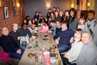 前期終了後クラス懇親会の様子