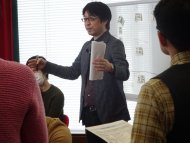 講義を行う小山先生