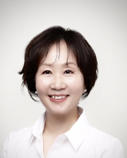 Rebecca Chunghee Kim