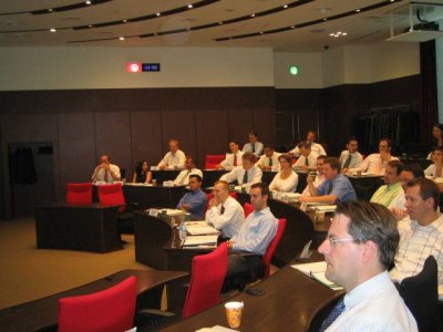 日本のビジネスモデルと知的財産権を受講中