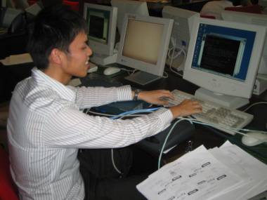 現場さながらの実践的な実習