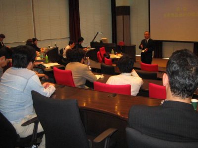 小橋哲主任教授の開会挨拶