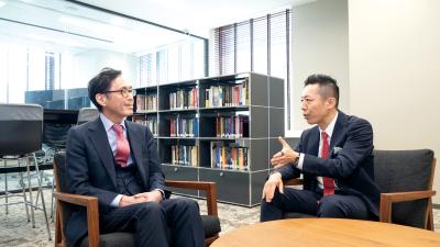 堀井さん × 岩澤教授